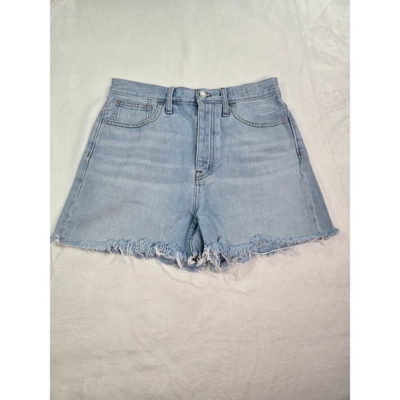 Madewell Pants - Madewell The Momjean Short Light Wash High Rise Button Fly Denim Shorts MD740 28